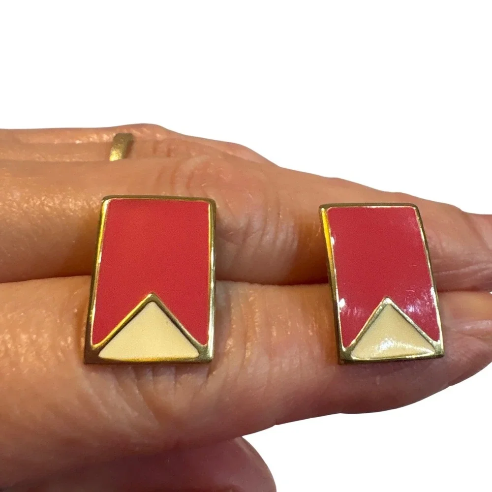 1990s Geometric Pink Cream Enamel Gold Tone Rectangle Stud Earrings Retro Style